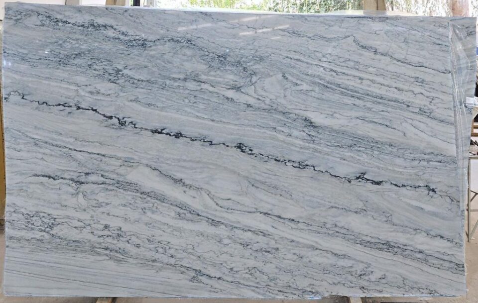 MACAUBAS SKY - QUARTZITE