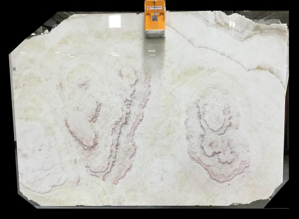 WHITE ONYX